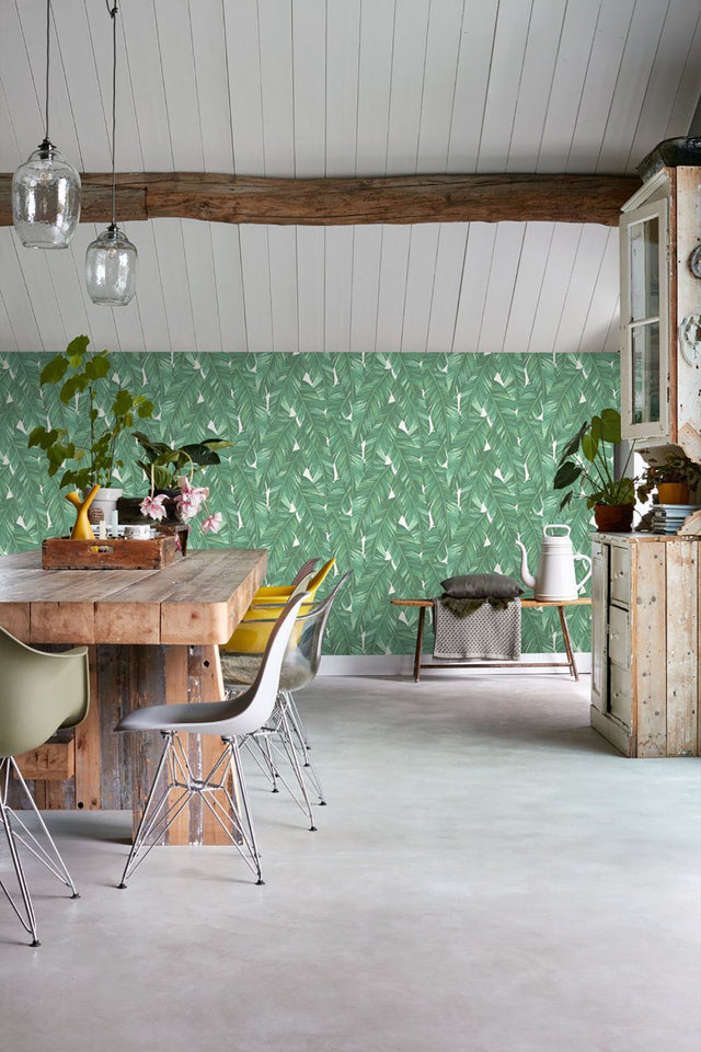 Dumott Green Tropical Leaves Wallpaper with Botanical Leaves Pattern and Tropical Style - ESTA Home DD139014