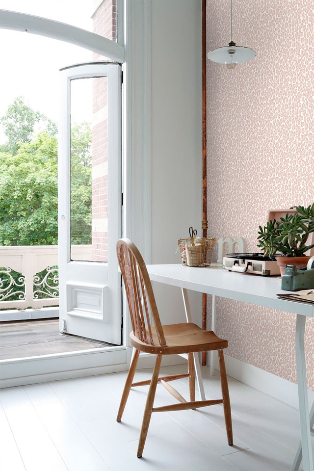 Cicely Pink Leopard Skin Wallpaper