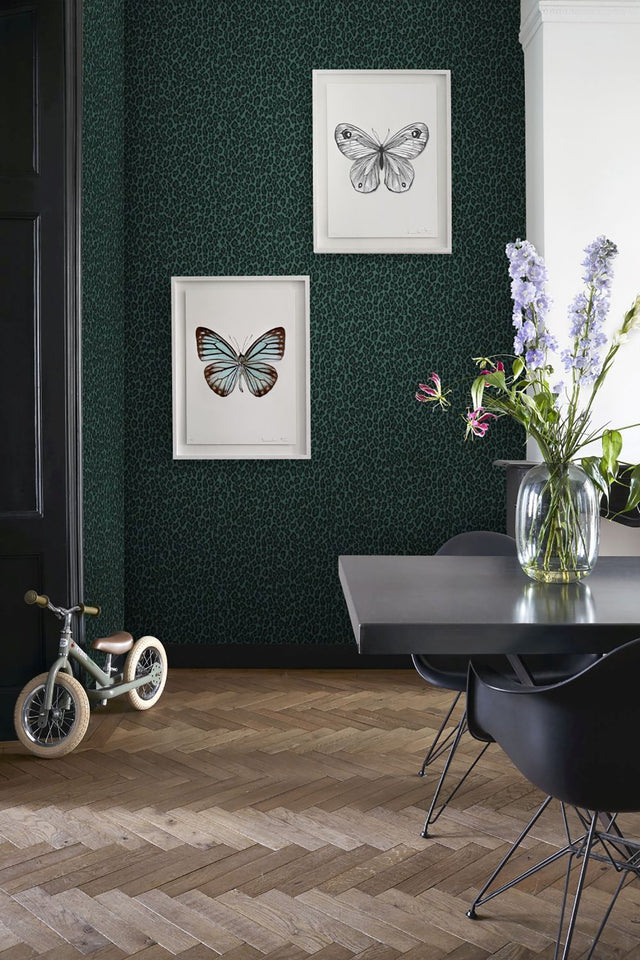 Cicely Green Leopard Skin Wallpaper