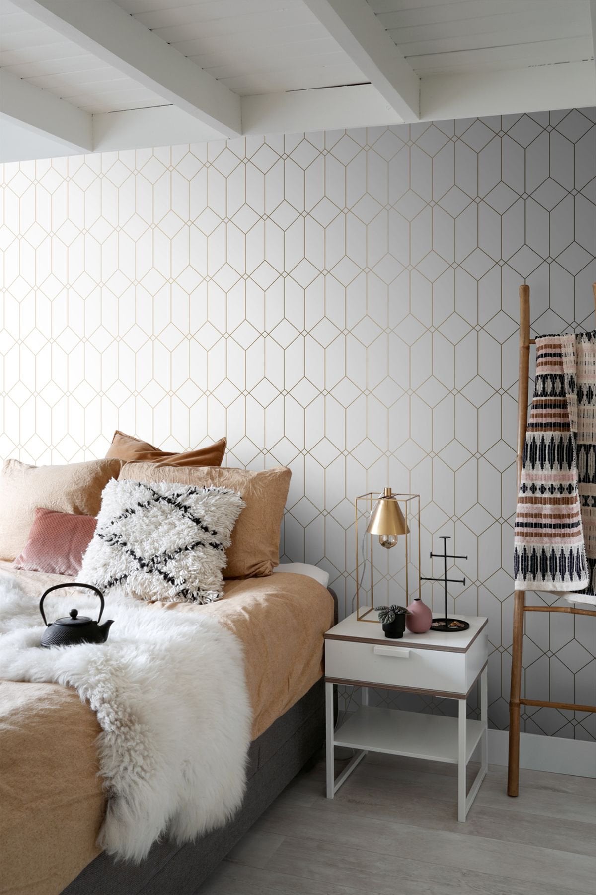 Trilliant White Art Deco Geometric Metallic Wallpaper - ESTA Home DD139223