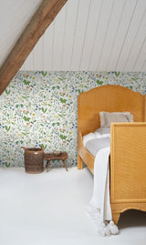 Fiore Green Wildflowers Wallpaper with Botanical Scandinavian Pattern - ESTA Home DD139390