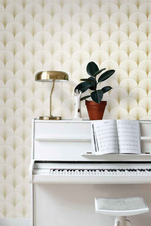 Lempicka White Art Deco Motif Wallpaper