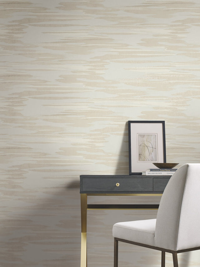 Nimbus White Wallpaper with Pearlescent Cloud Motif - York DD3824