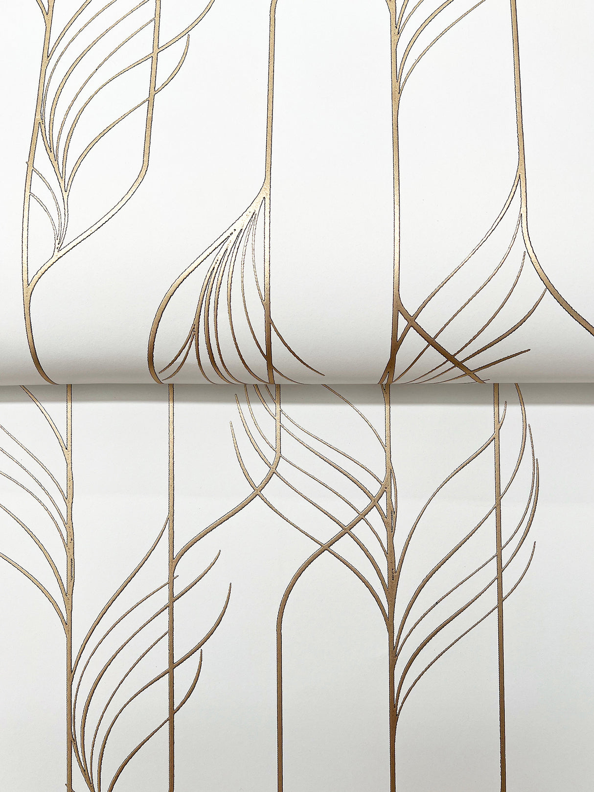 Elemental Thread White & Gold by Candice Olson Metallic Stripe Wallpaper – York Designer Series DF3301
