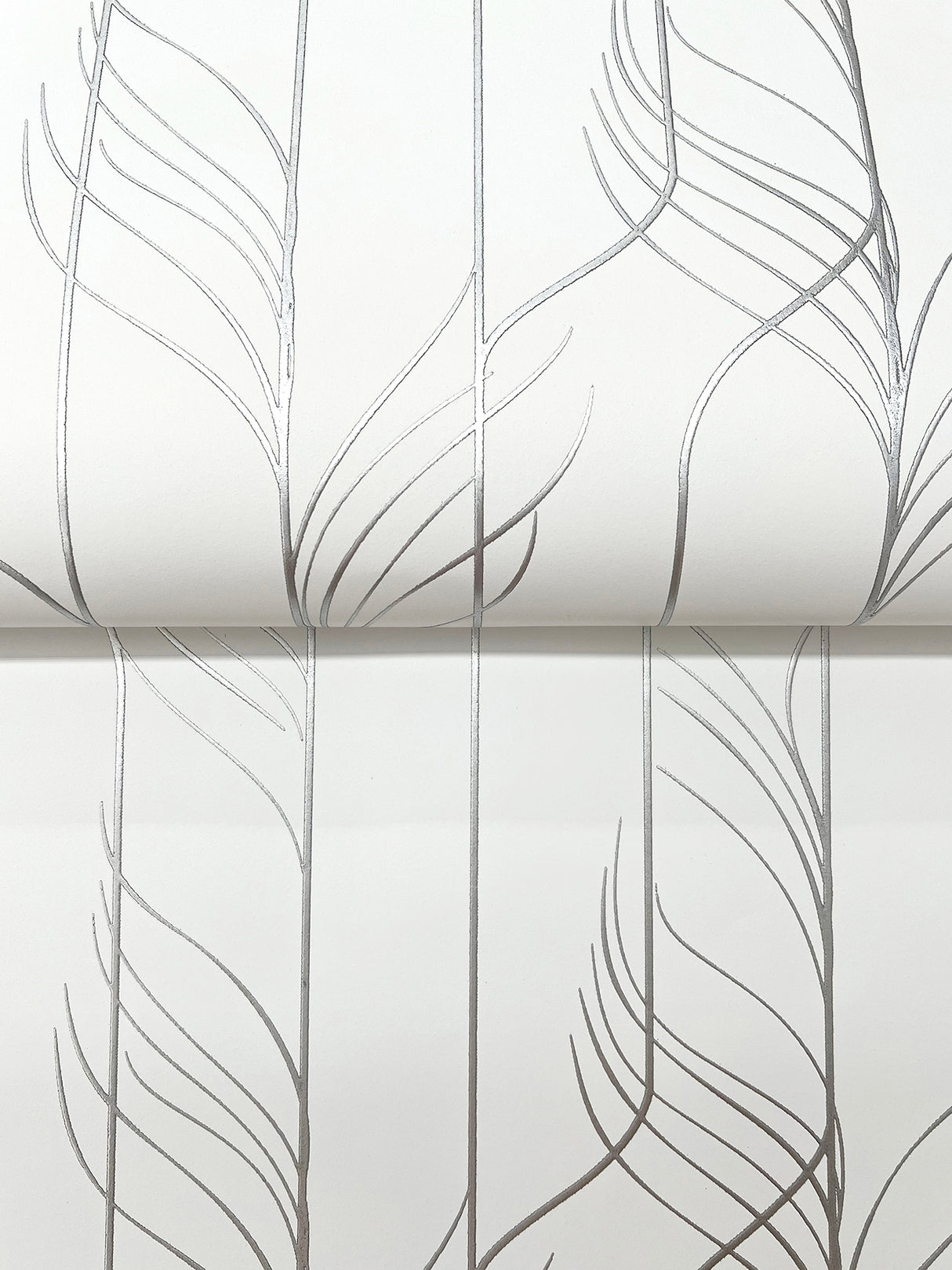 Elemental Thread White & Silver by Candice Olson Metallic Stripe Wallpaper – York Designer Series DF3302