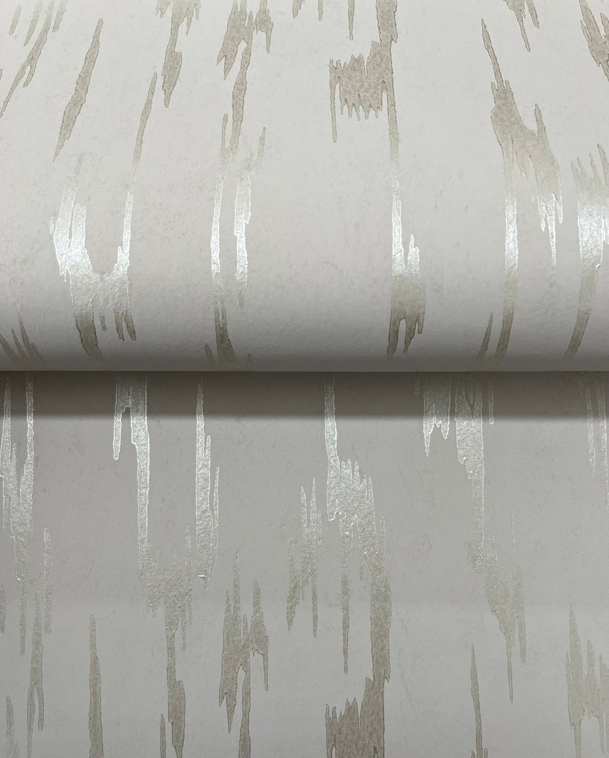 Flowing Dark Taupe by Candice Olson Wallpaper – York Designer Series DF3362
