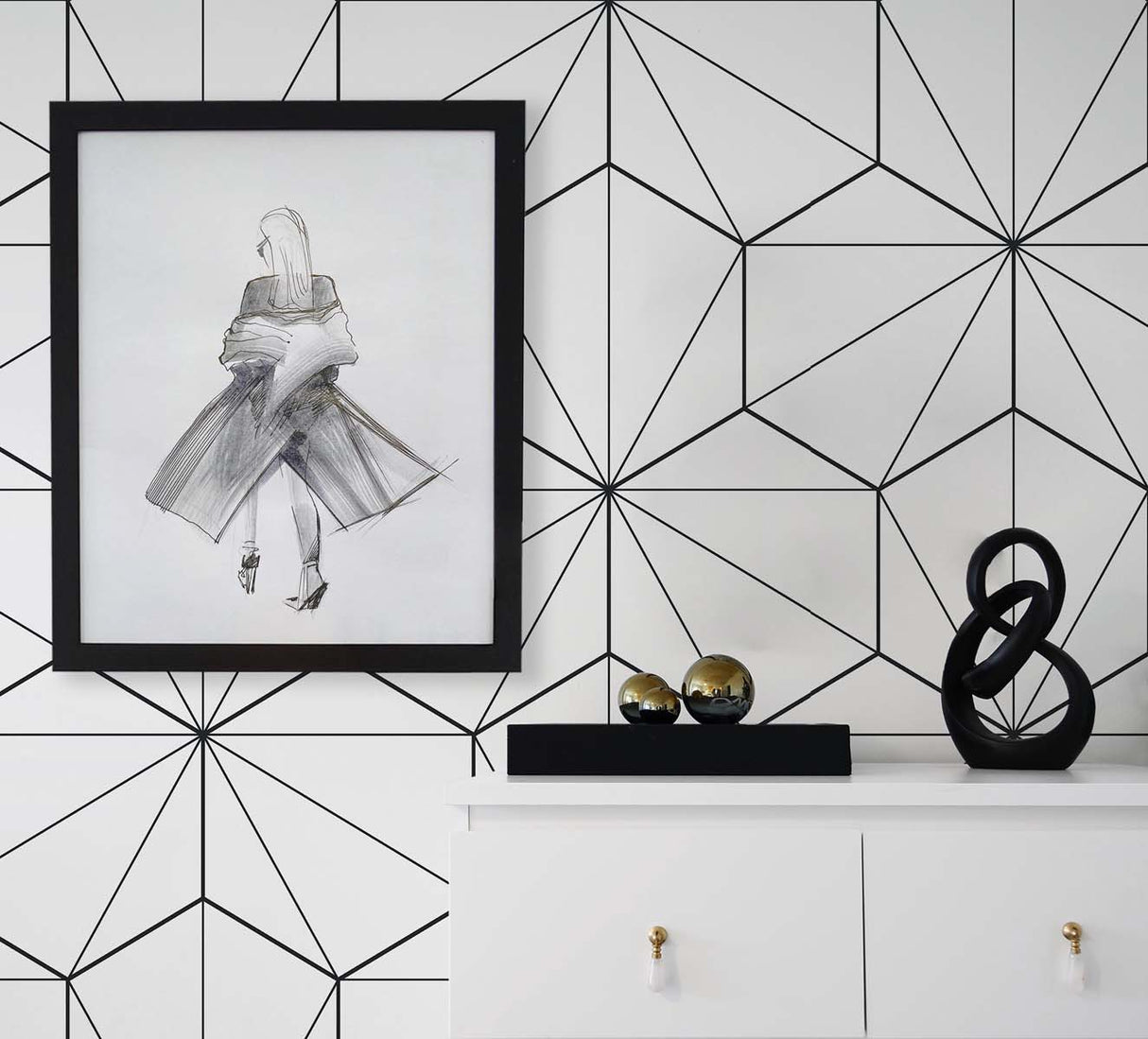 Hedron Geometric Ebony & Eggshell by Etten Studios Nonwoven Geometric Wallpaper – Etten Studios ET11300