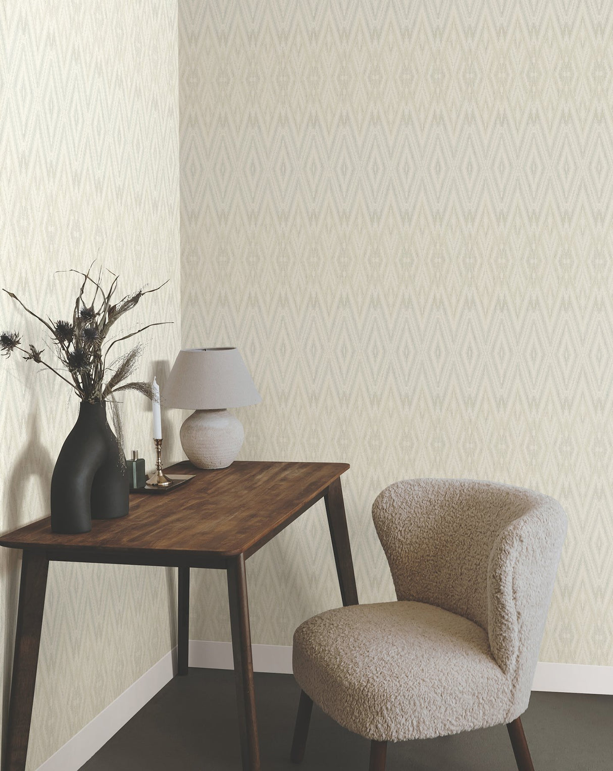 Diamond Marquise Light Neutral Wallpaper with Ikat Geometric Motif - York EV3913
