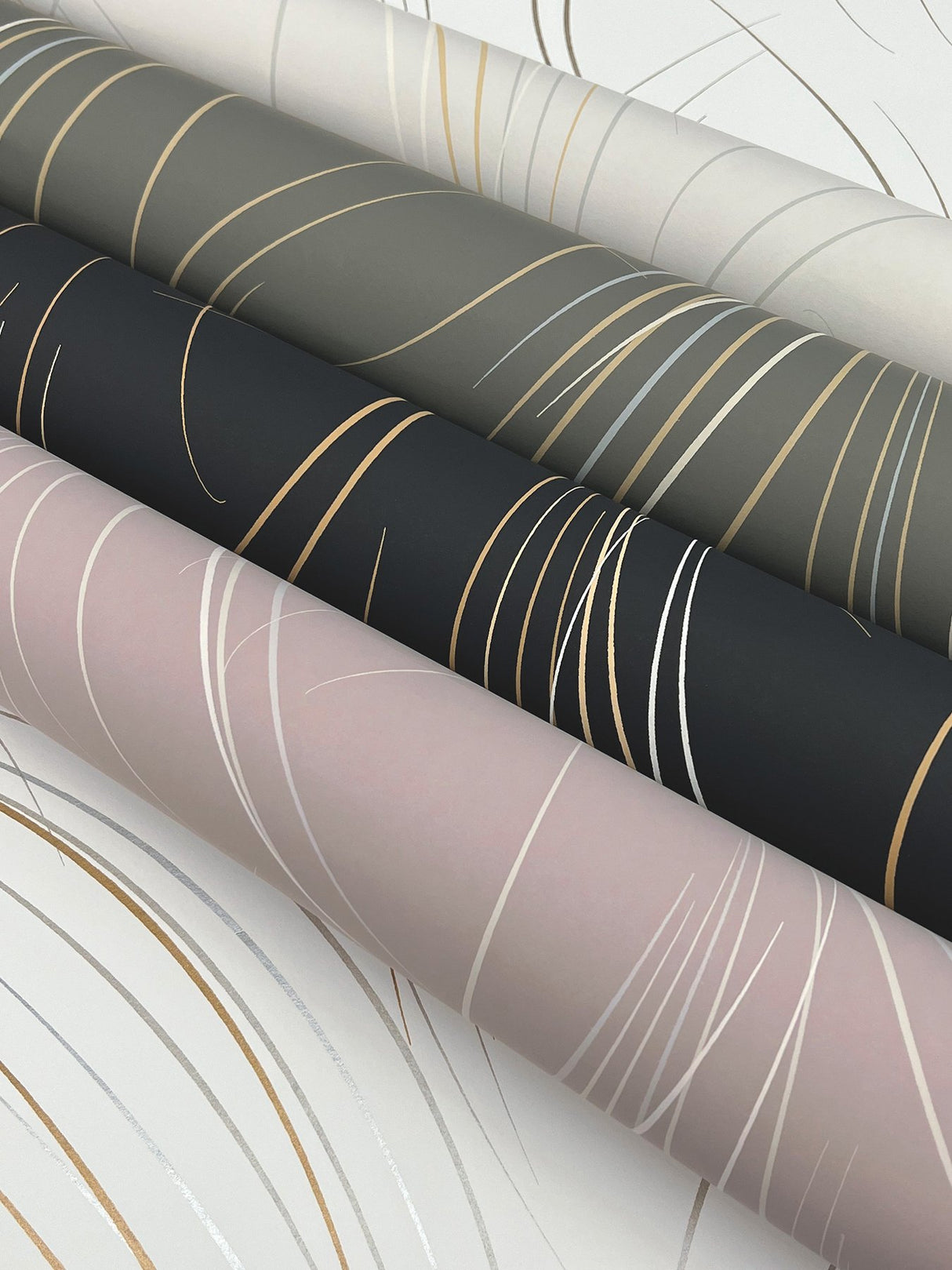 Graceful Wisp White Wallpaper with Metallic Geometric Wisp Pattern - York EV3939