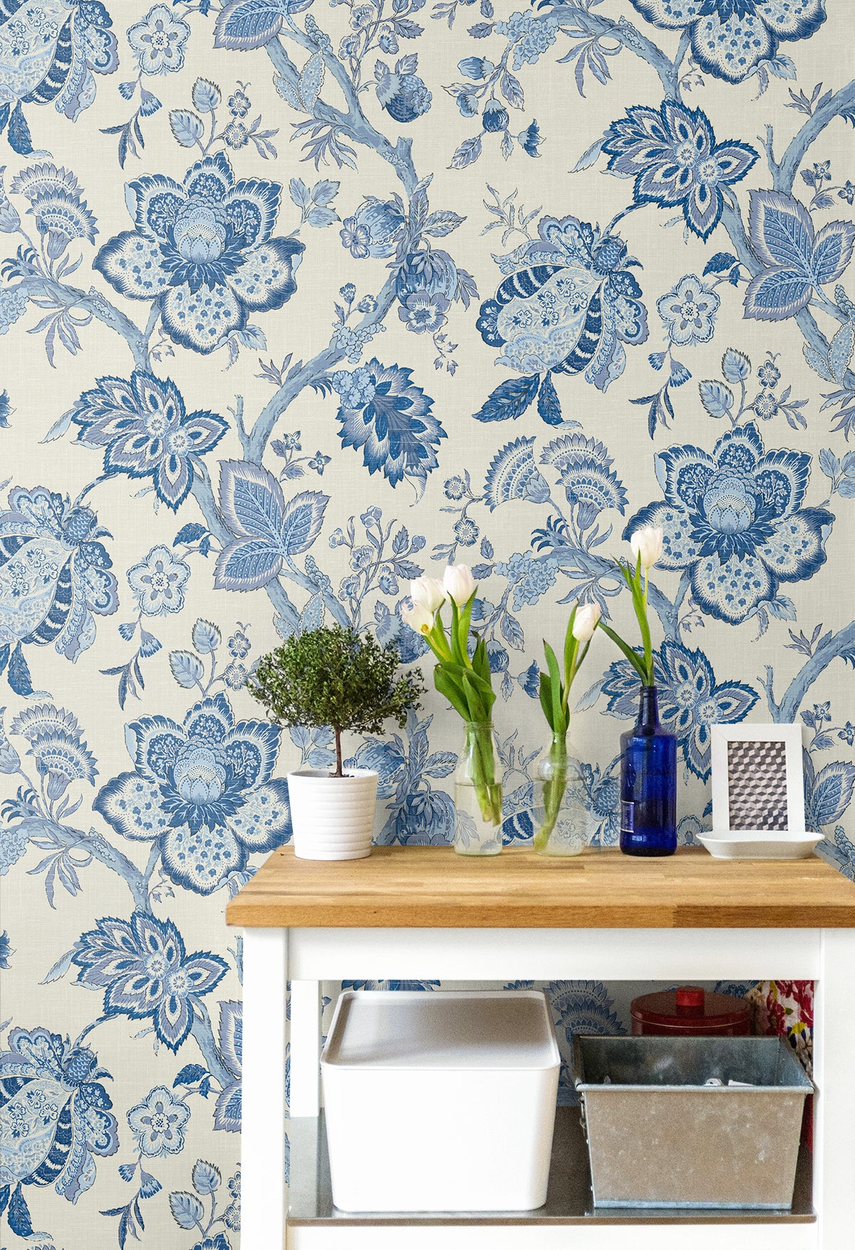 Bernadette Jacobean French Blue by French Country Matte Nonwoven Floral Wallpaper – Seabrook Designs FC60402