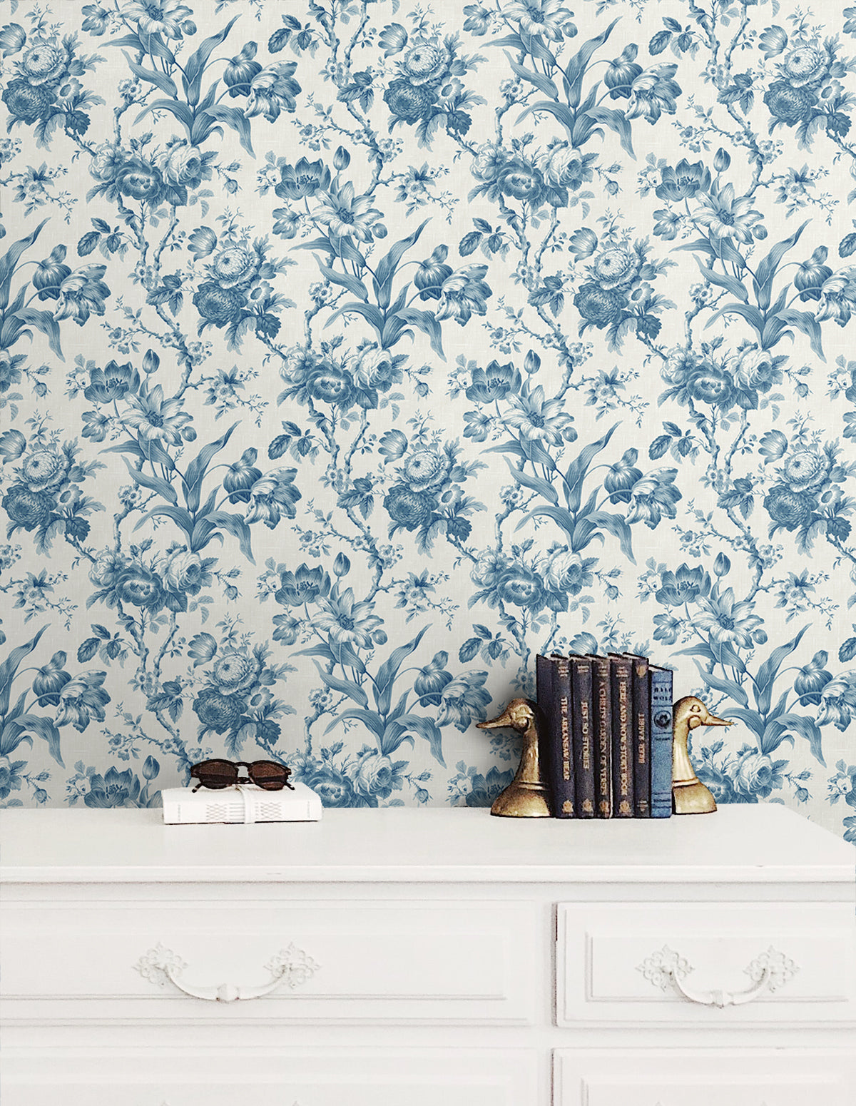 En Rose Blue Bell by French Country Floral Wallpaper – Seabrook Designs FC61202