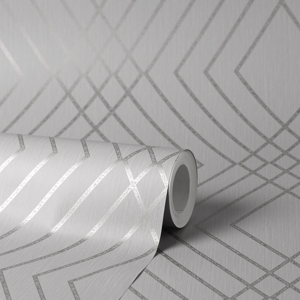 Shard Silver Trellis Wallpaper with Metallic Geometric Trellis - Fine Decor FD42603