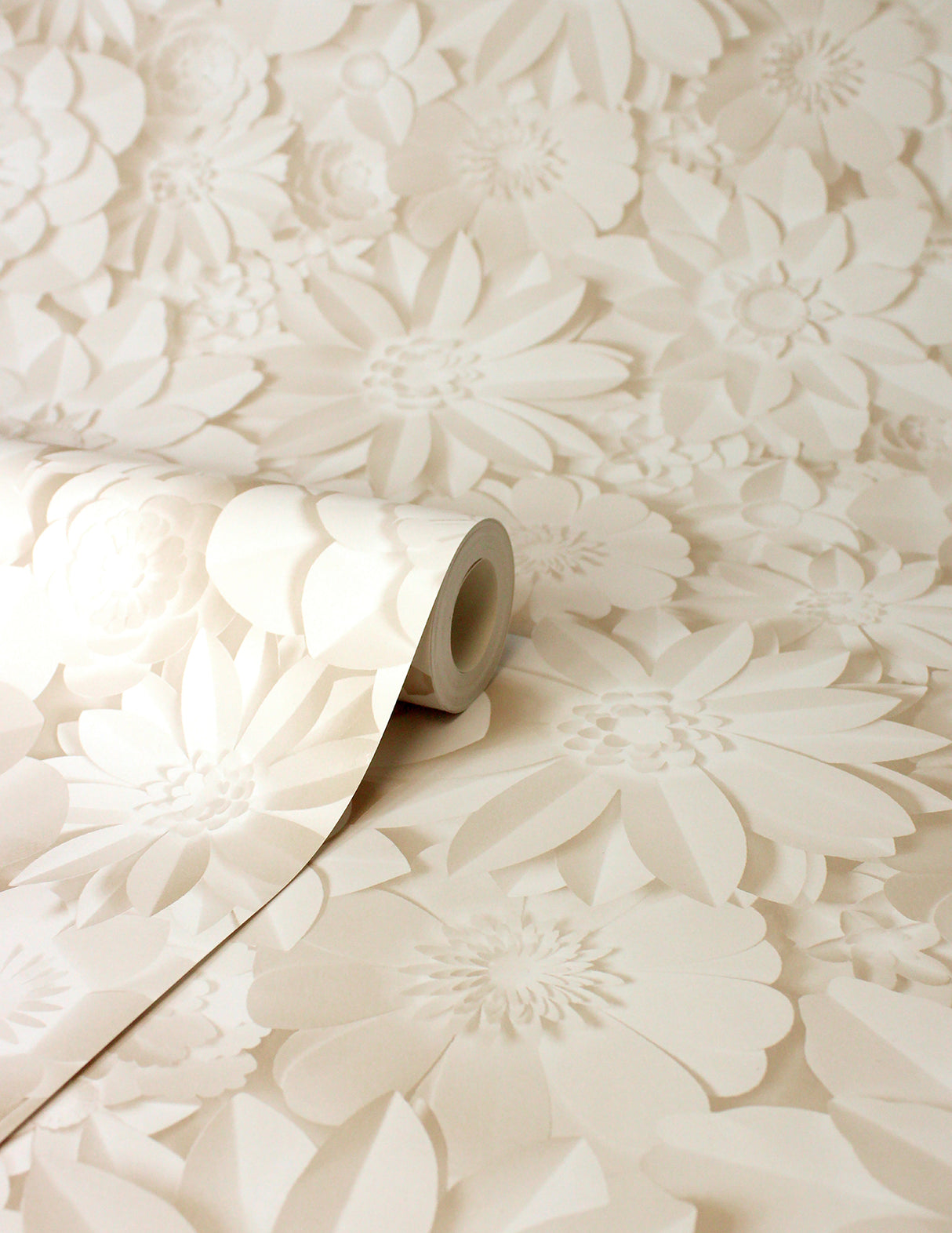 Dacre Cream by Fine Decor Floral Wallpaper- Brewster Home Fashions FD43604