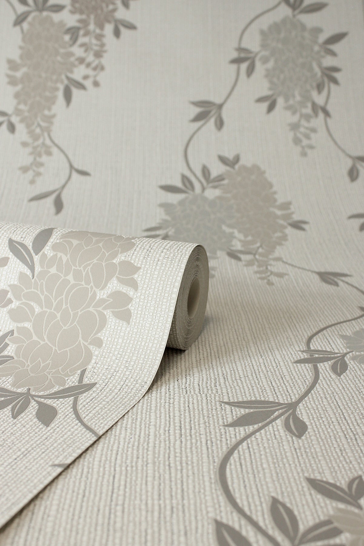 Aisla Neutral Wisteria by Fine Decor Botanical Wallpaper – Brewster Home Fashions FD43673