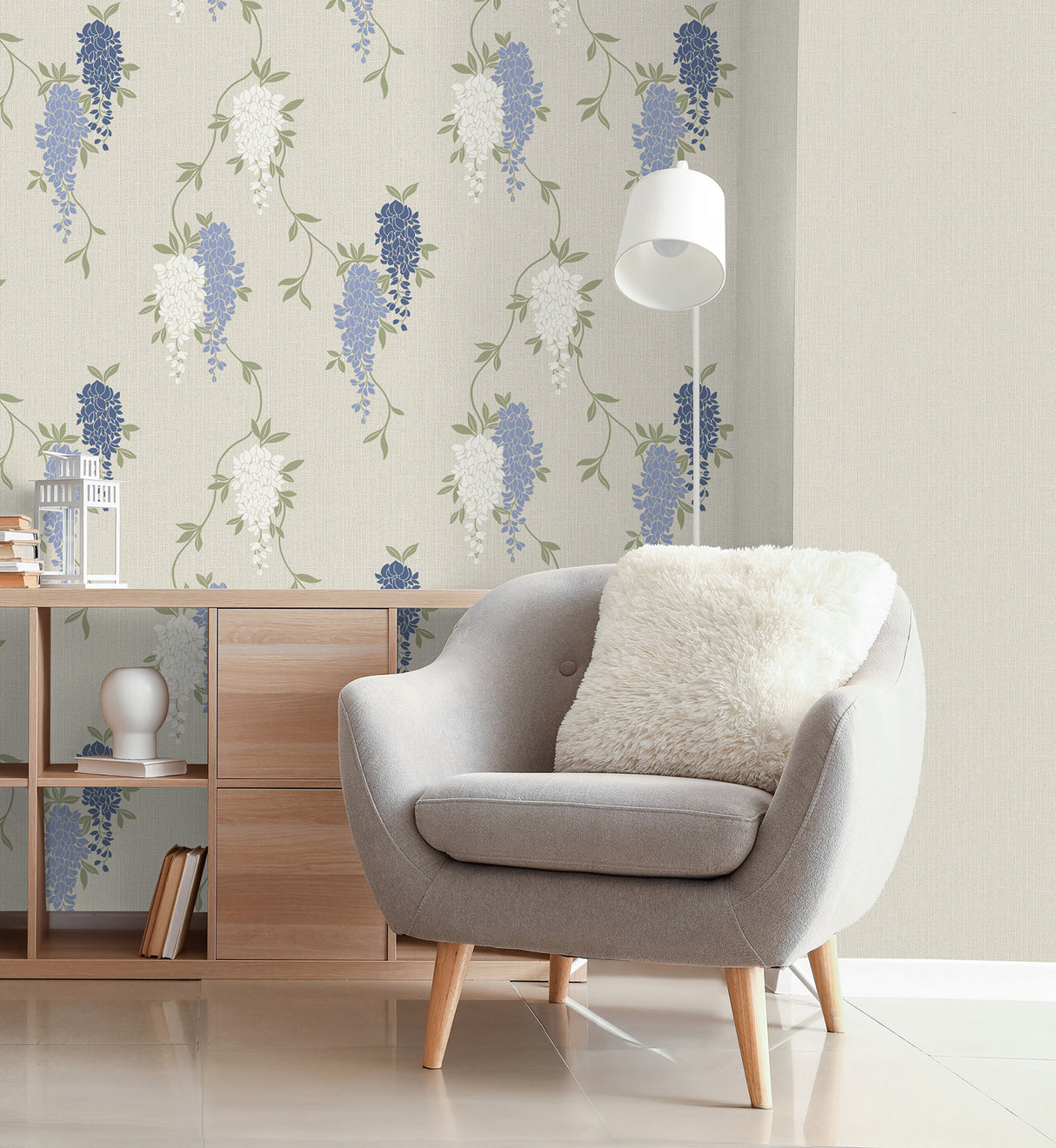 Aisla Blue Wisteria by Fine Decor Expanded Vinyl Botanical Wallpaper 20.9-in x 33-ft – Brewster Home Fashions FD43674