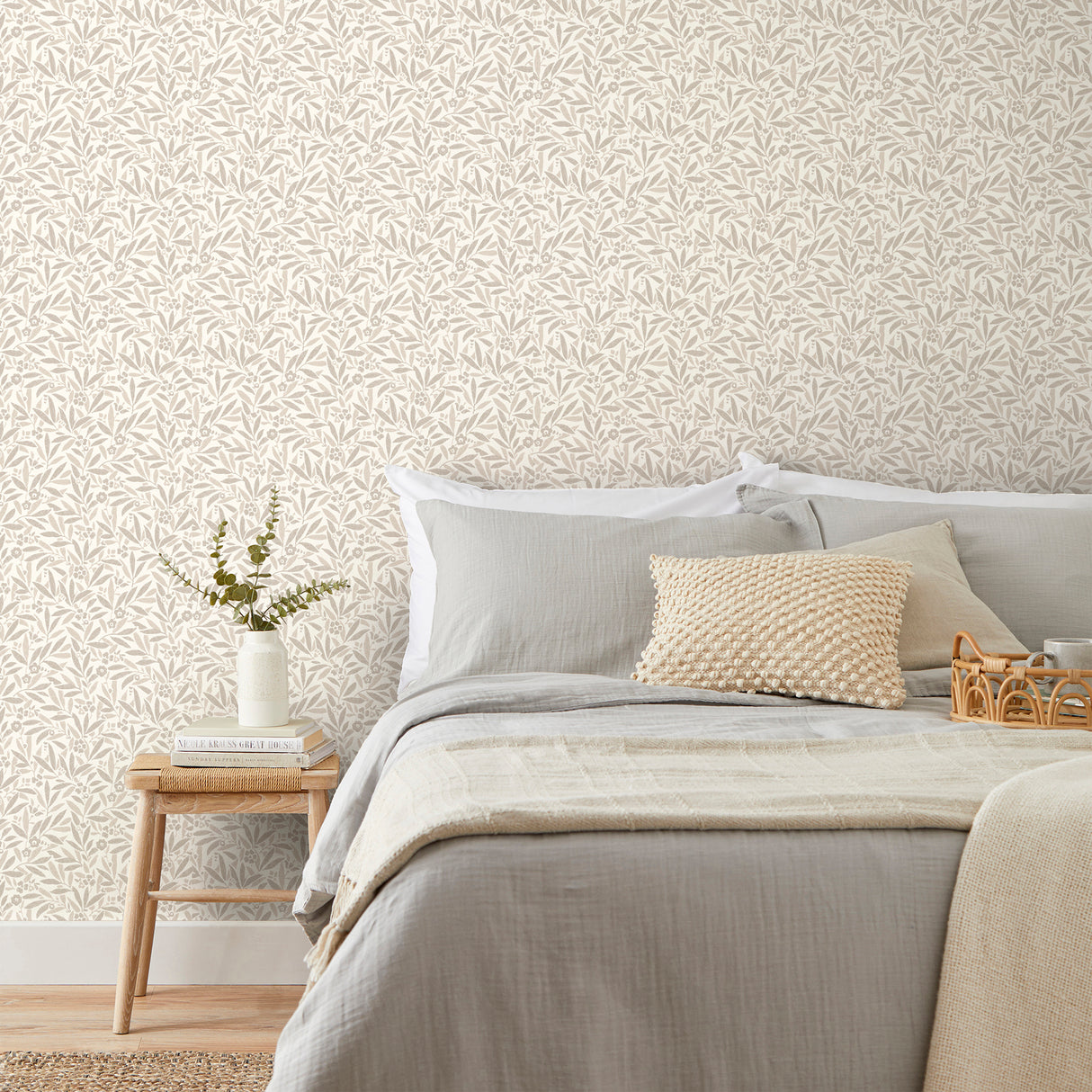 Rabanne Neutral by Fine Decor Ditsy Leaves Botanical Wallpaper – Brewster Home Fashions FD43824