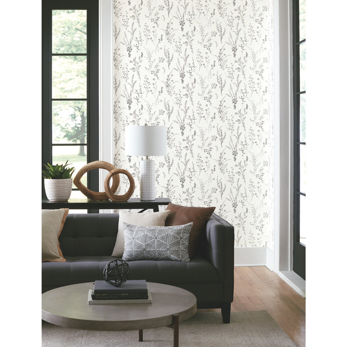 Wildflower Sprigs Black & White Wallpaper with Bohemian Floral Pattern - York FH4026