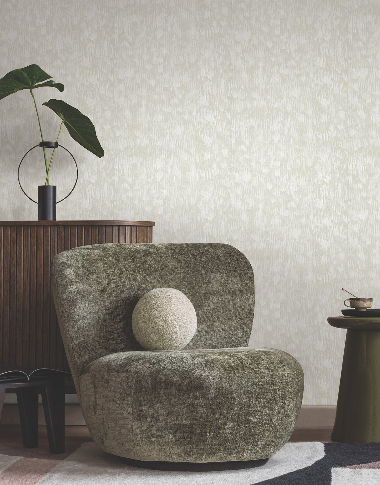Gilded Plume Light Cream Textured Wallpaper - York FM1002