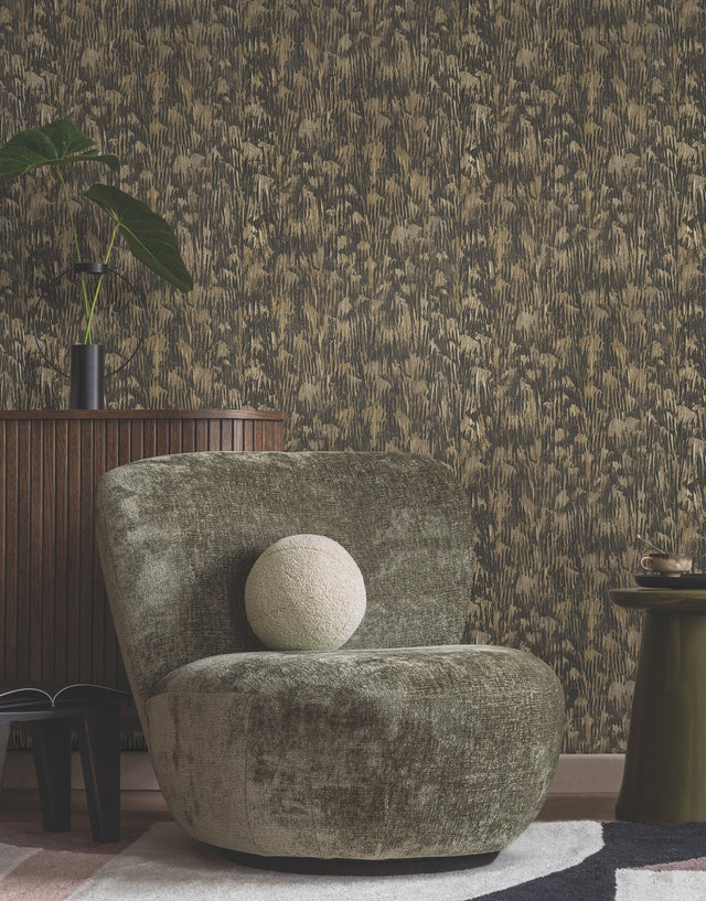 Gilded Plume Black Wallpaper with Metallic Textured Feather Motif - York FM1004