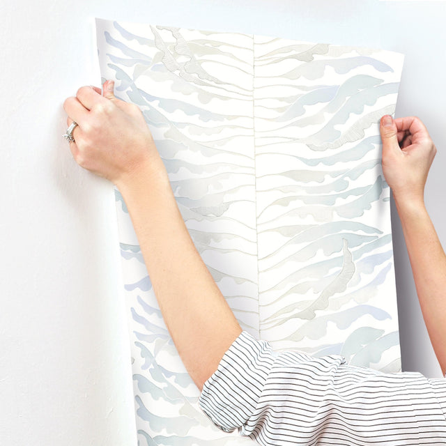Leaf Column Spa Blue Wallpaper with Metallic Botanical Modern Style - York FM1046