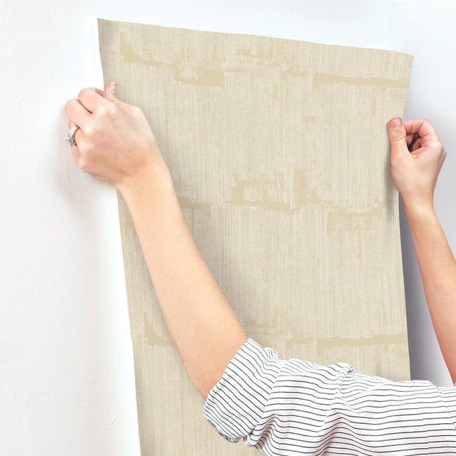 Rhythm & Rhyme Straw Geometric Modern Wallpaper with Metallic Raised Ink - York FM1063