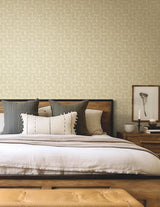 Looking Glass Straw Wallpaper with Metallic Geometric Ogee - York FM1101
