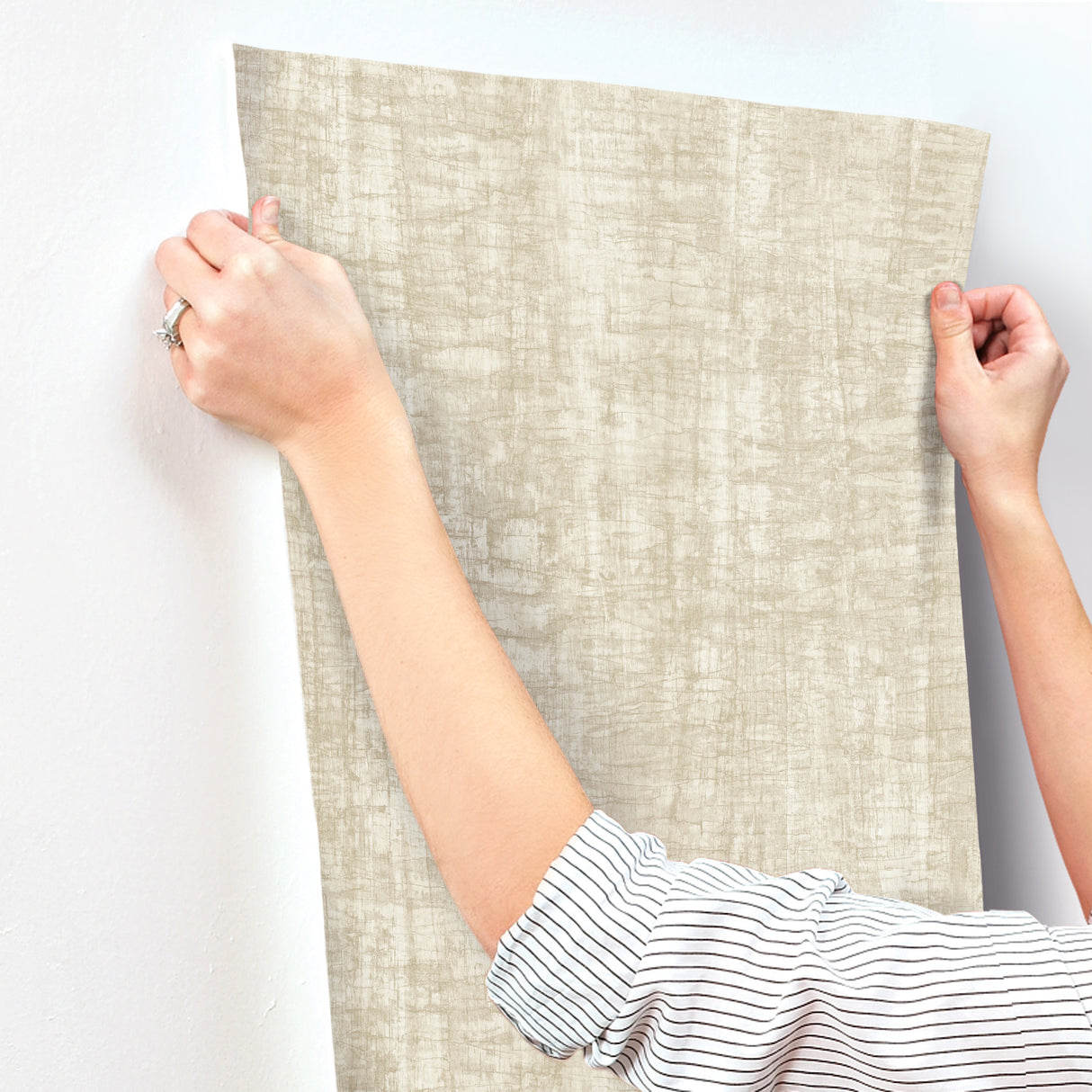 Monteverde Buff by York Wallcoverings Textured Non Woven Wallpaper – York Wallcoverings GN2553