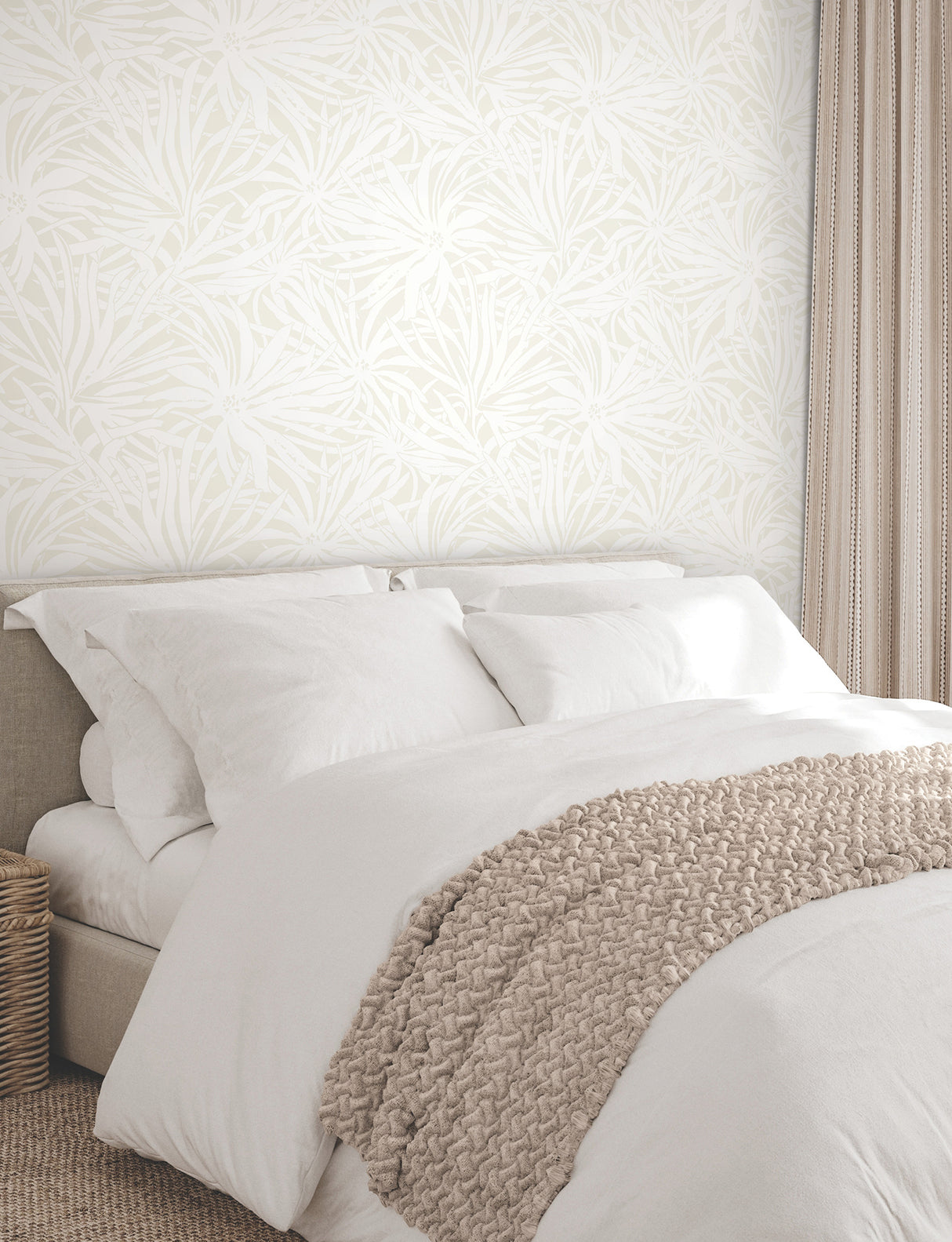 Floral Canopy Cream by York Wallcoverings Floral Wallpaper – York Wallcoverings GN2573