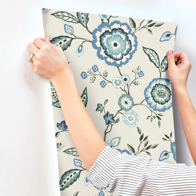 Dahlia Blooms Blue & White Wallpaper with Jacobean Floral Motif - York GO8231