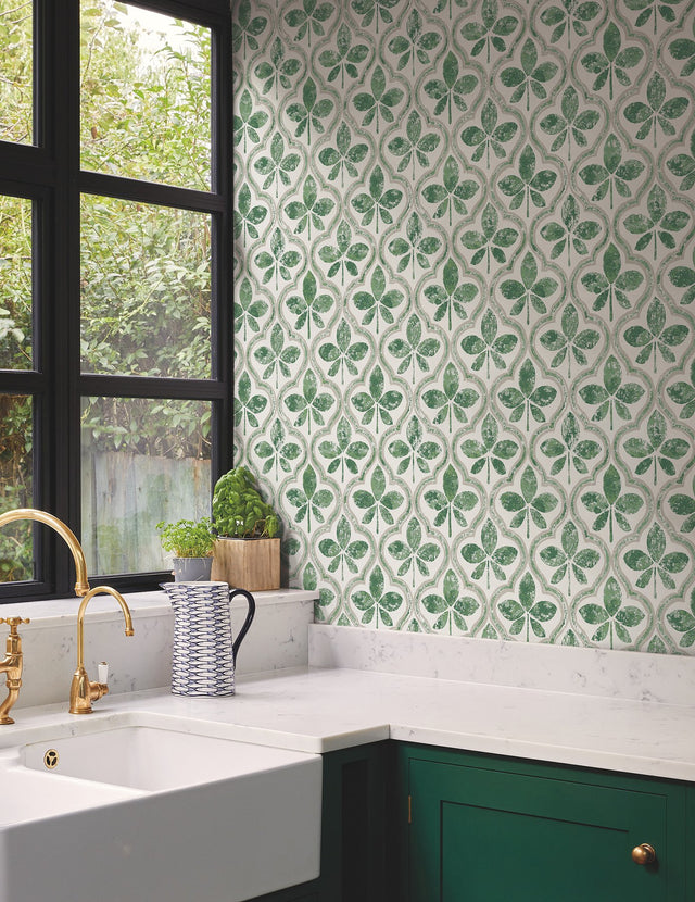 Sevilla Clover Geometric Ogee Leaf Prepasted Wallpaper - York GO8274