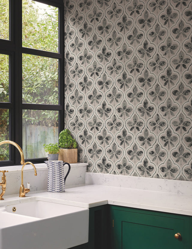 Sevilla Onyx Geometric Ogee Leaf Prepasted Wallpaper - York GO8275