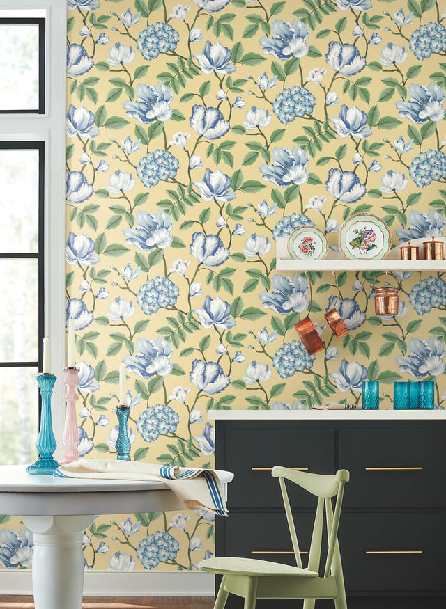 Morning Garden Yellow Wallpaper with Grandmillennial Floral Style - York GR5904
