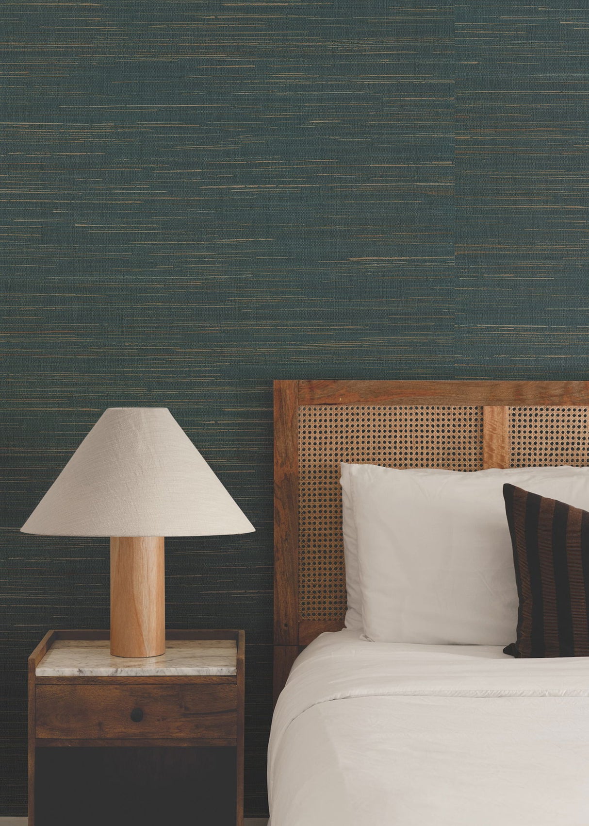 Multicolored Hemp Blue by Ronald Redding Hemp Grasscloth Wallpaper – York Designer Series GRL88378