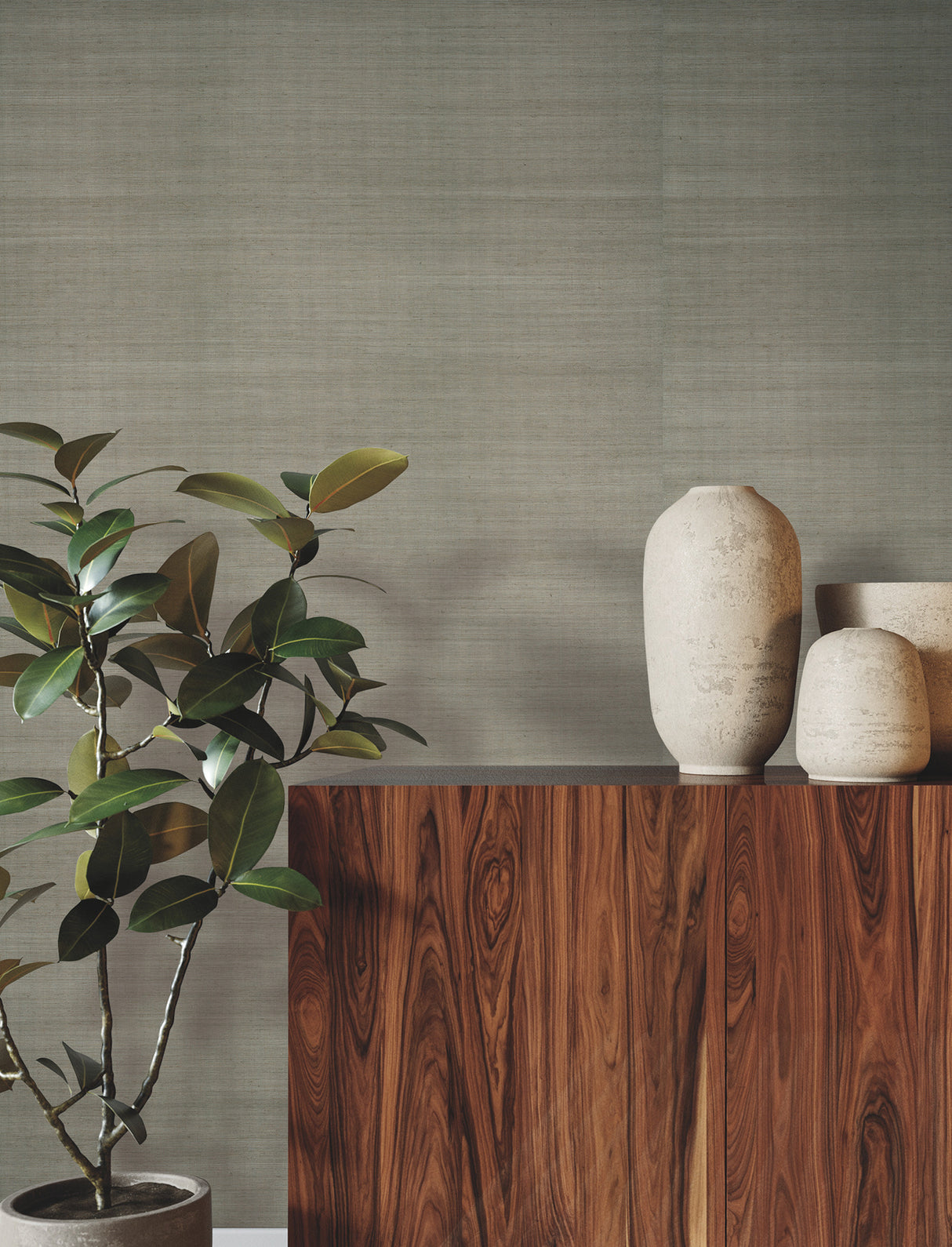 Glistening Sisal Feathered by Ronald Redding Grasscloth Wallpaper – York Designer Series GRL88404