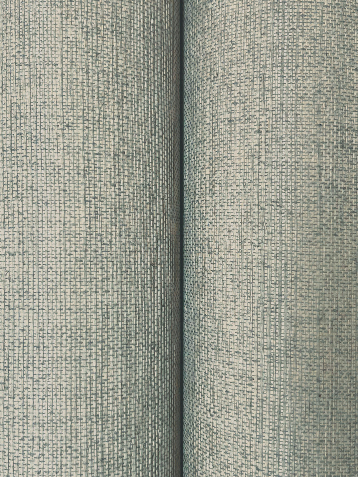 Aurora Sisal Sea Mist by Ronald Redding Grasscloth Wallpaper – York Designer Series GRL88406