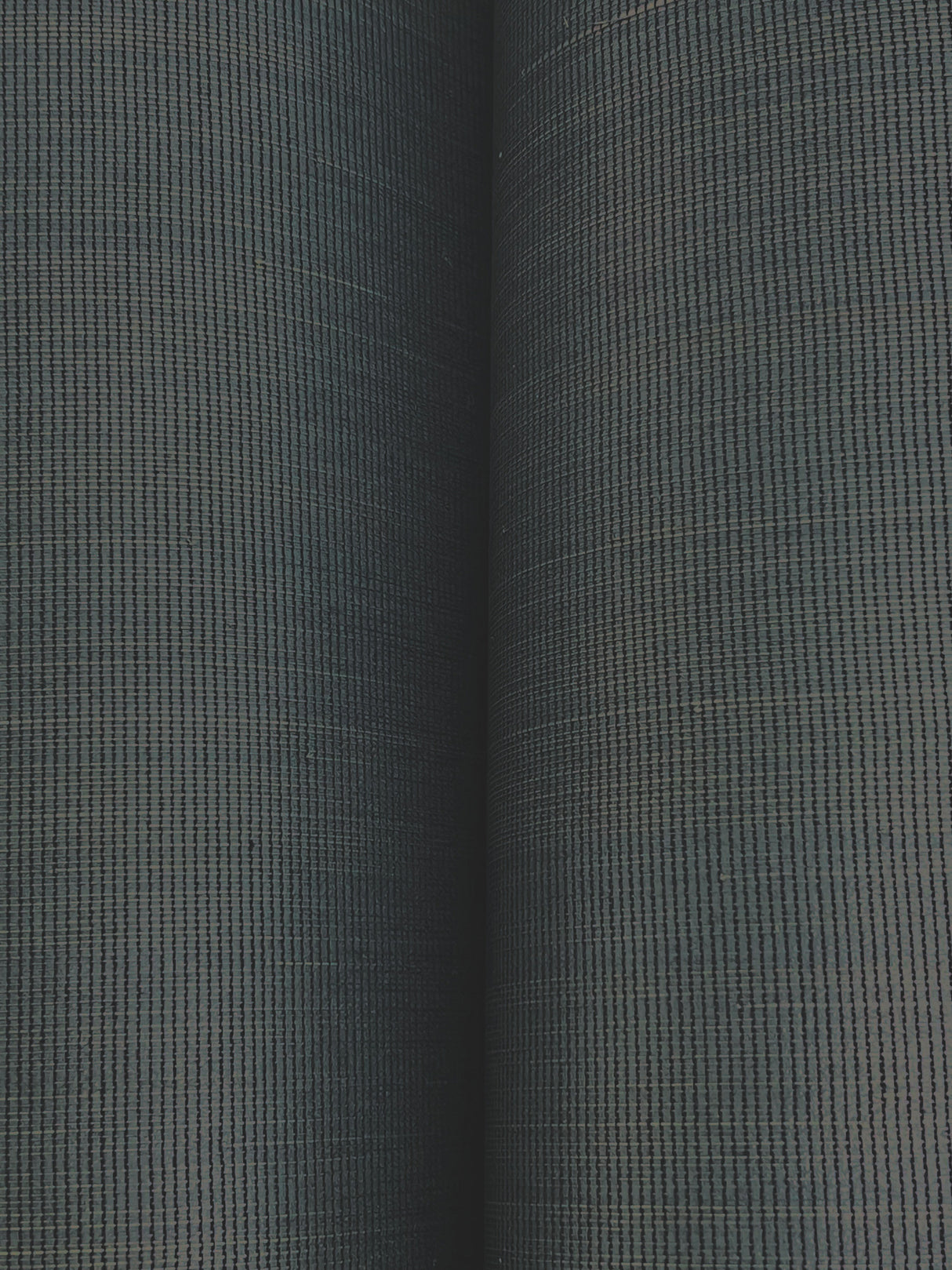 Sleek Abaca Peppercorn by Ronald Redding Grasscloth Wallpaper – York Designer Series GRL88464