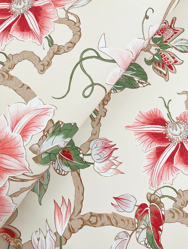 Marguerite Vine Cream Wallpaper with Vintage Floral Jacobean Pattern - York GT4513