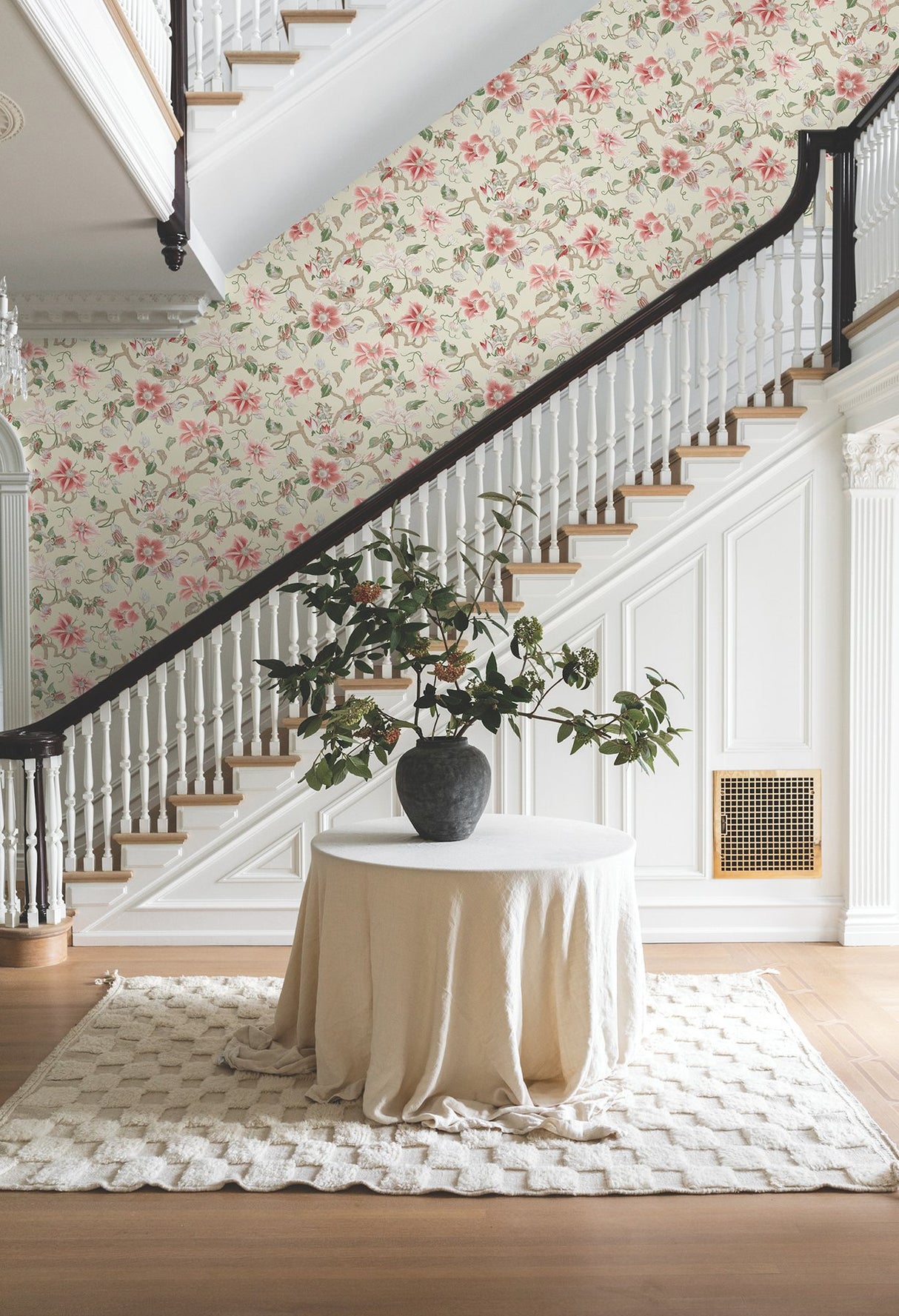 Marguerite Vine Cream Wallpaper with Vintage Floral Jacobean Pattern - York GT4513