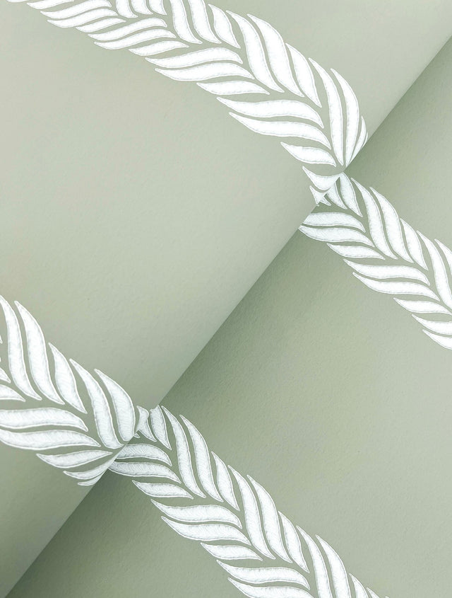 Braided Stripe Green Wallpaper with Braided Stripe Motif, Transitional Style - York GT4541