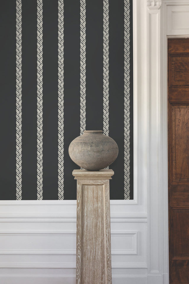 Braided Stripe Black Wallpaper with Braided Stripe Motif - Ronald Redding GT4542