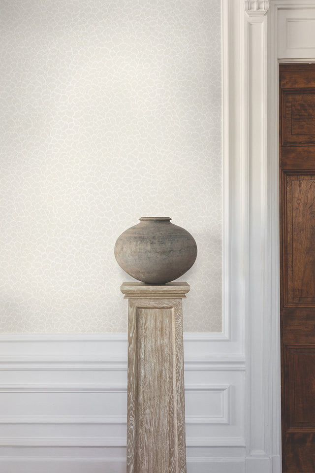 Nadie White Textures Transitional Wallpaper - York GT4576