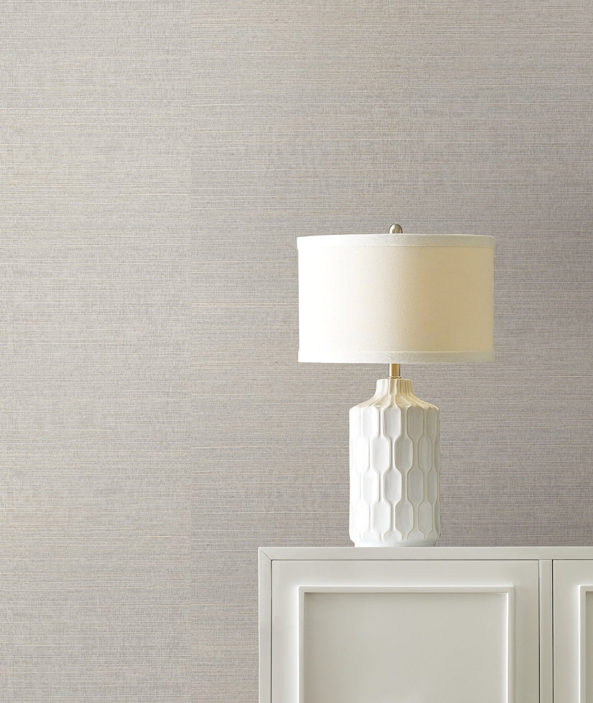 Maguey Sisal Cloudy Grasscloth Wallpaper with Metallic Effect - York GV0133NW