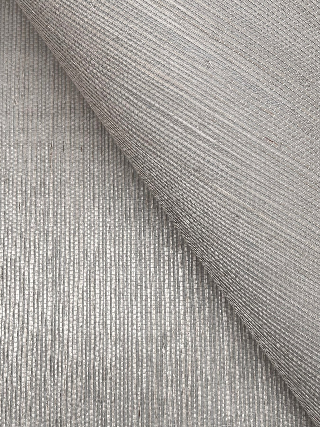 Maguey Sisal Harbor Grasscloth Wallpaper with Traditional Style - York GV0167NWFD