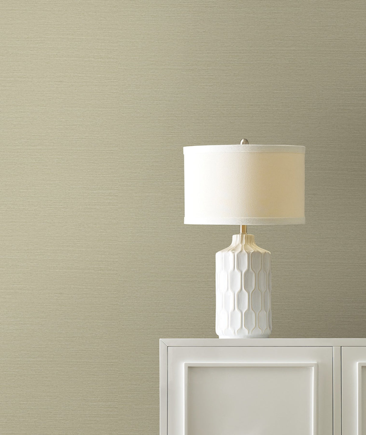 Maguey Sisal Hay Grasscloth Wallpaper with Traditional Sisal Texture - York GV0174NWFD