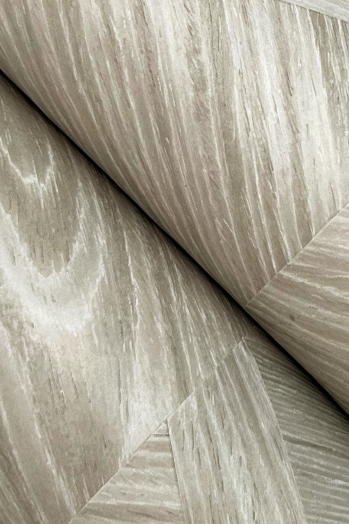 Interlocking Wood Moss Wallpaper with Traditional Wood Veneer Pattern - York GV0241