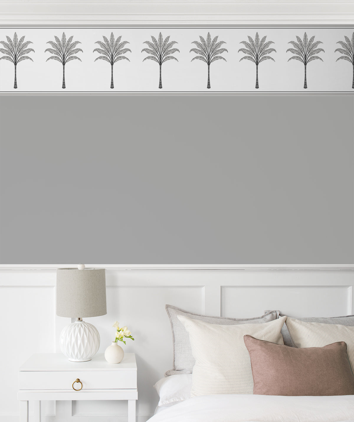 Montgomery Palm Harbor Grey by Harry & Grace Peel and Stick Palm Border Wallpaper – Harry & Grace HG10808B
