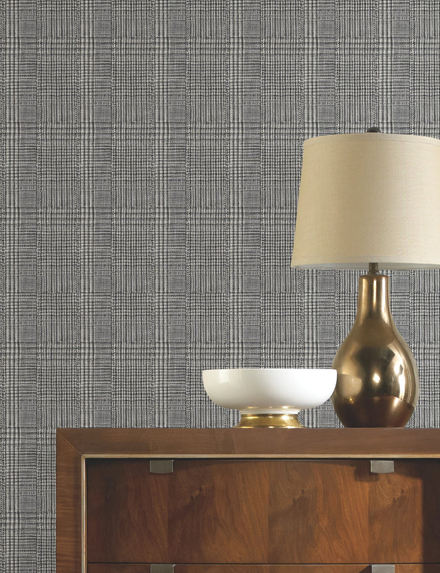 Shirting Plaid Black Wallpaper with Menswear Plaid Pattern, Non Woven Unpasted - York HO2170