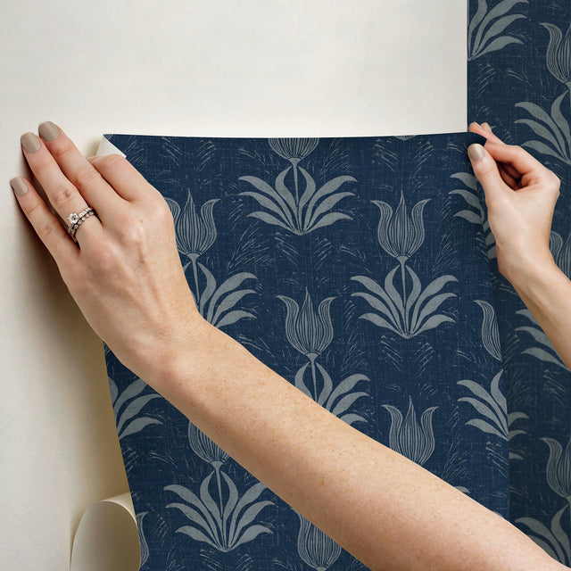 Parrot Tulip Navy Peel & Stick Wallpaper with Botanical Floral Motif - NuWallpaper JHS5034