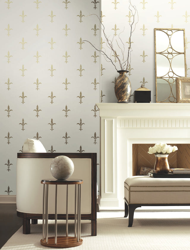 Fleur De Lis White & Gold Wallpaper