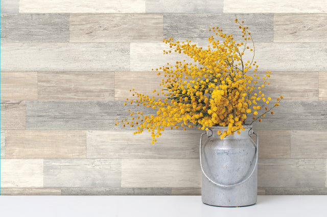 Pallet Board Grey Wallpaper with Rustic Wood Plank Pattern - York LG1400